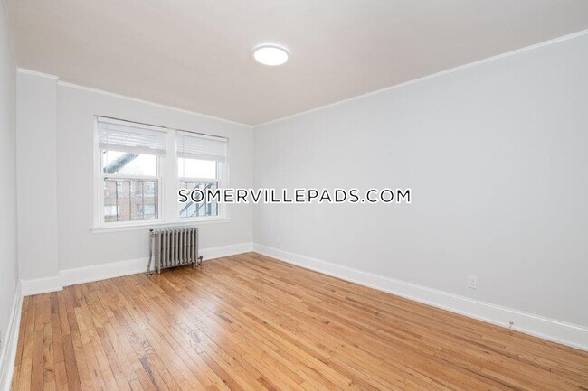 Building Photo - 123 Highland Ave.