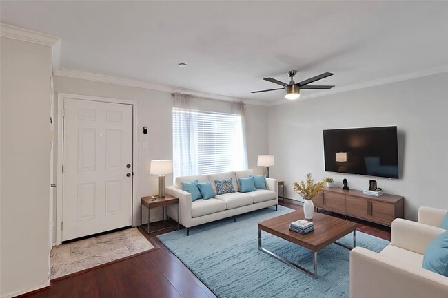 Building Photo - 11550 Chimney Rock Rd