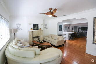 Building Photo - 753 NE 81st St
