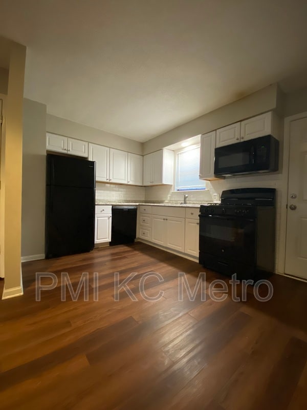 1510 E Leona St, Olathe, KS 66061 House Rental in Olathe, KS