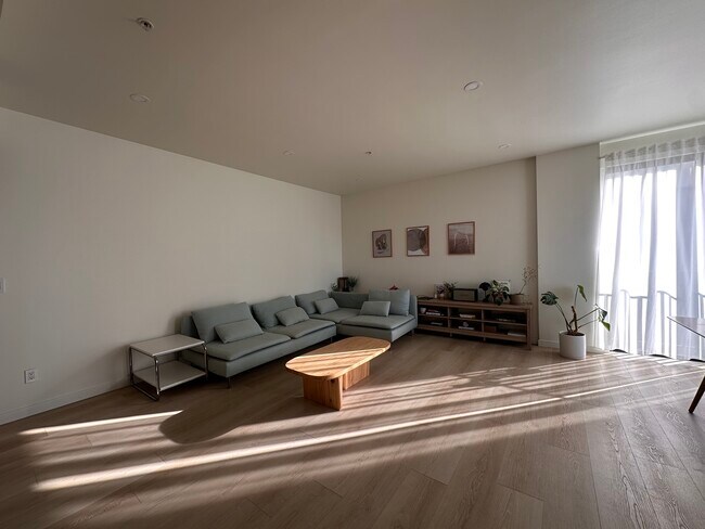 Sala de estar - 625 S Berendo St