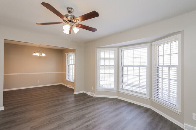 Foto del edificio - 3624 NE West Park Dr