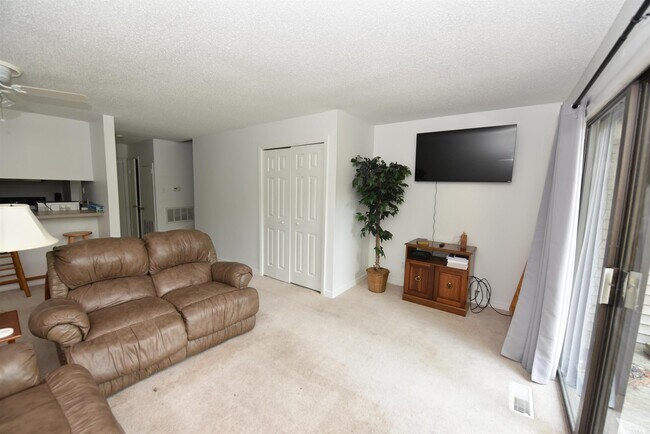Foto del edificio - 601 Dave Creek Pkwy