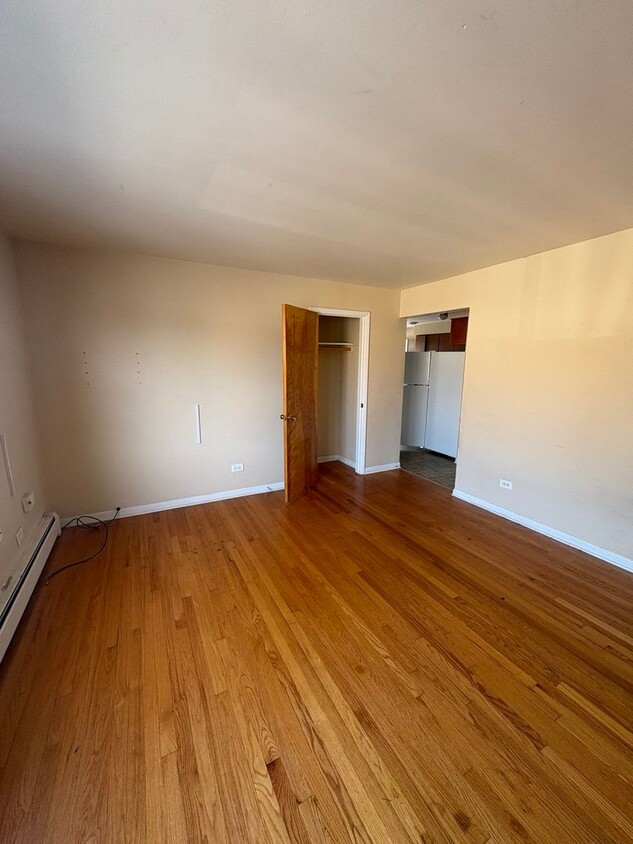 Primary Photo - 2674 Clarke St