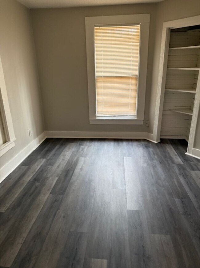 Foto del edificio - Great Property in quite Neighborhood