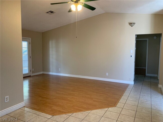 Building Photo - 1505 Wheatland Way