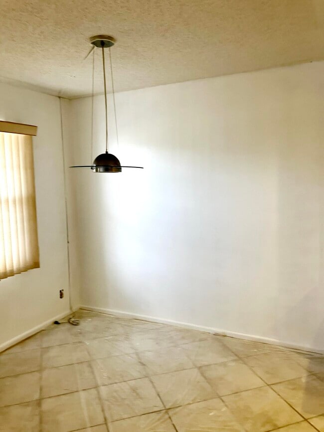 Foto del edificio - 3076 Cornwall D