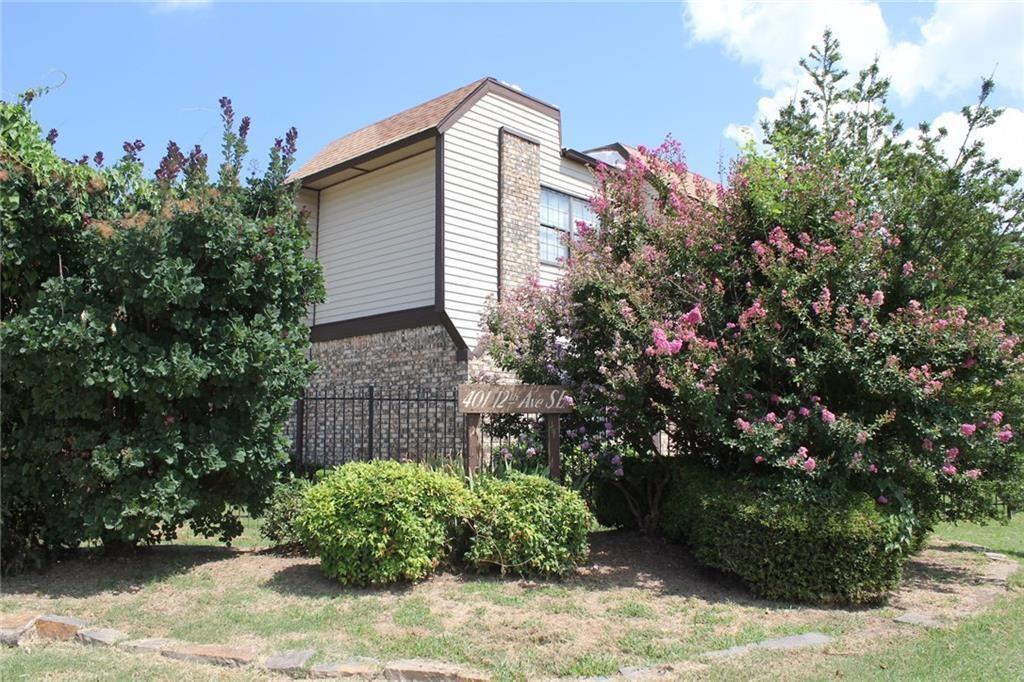 Foto principal - 401 12th Ave SE