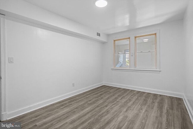 Foto del edificio - 4937 1st St NW