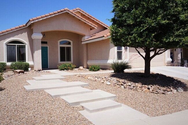 Building Photo - Oakmont Subdivision