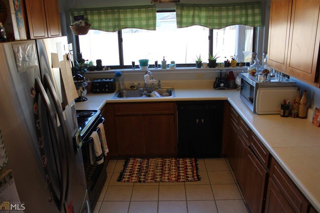 Building Photo - 326 Briarwood Cir