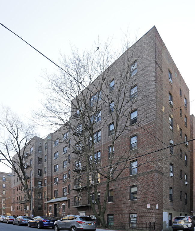 Building Photo - Commonwealth Apartments