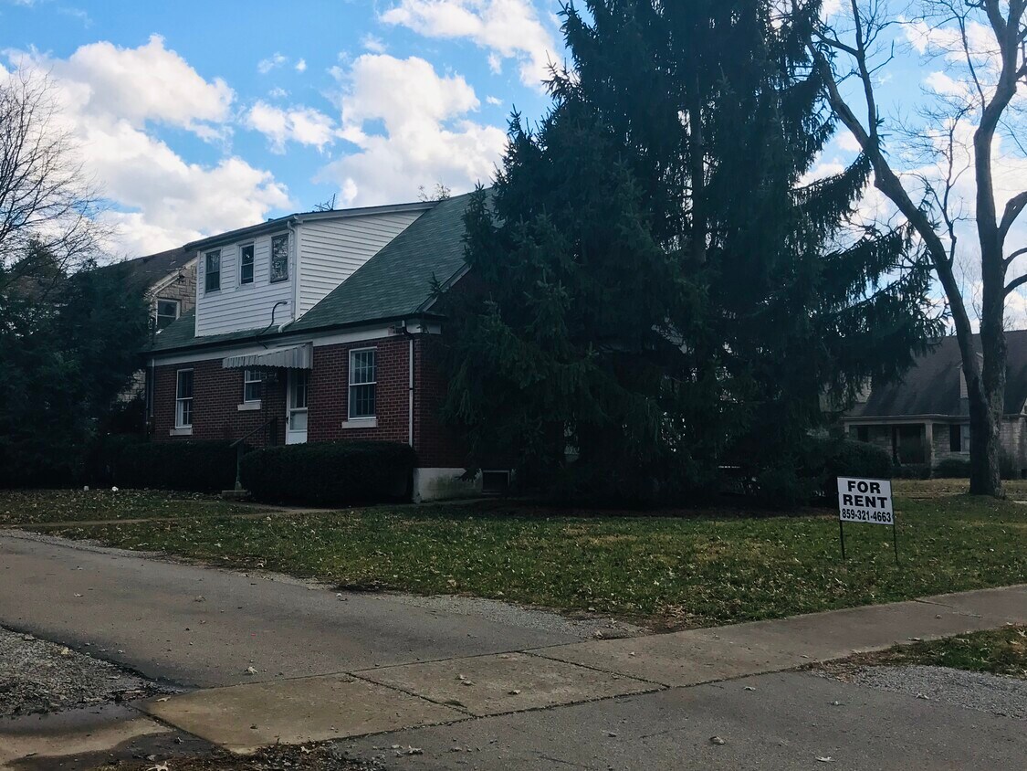 Foto del edificio - 123 Dantzler Drive