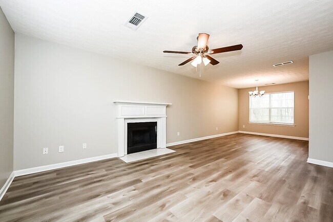 Foto del edificio - 896 Madison Ct