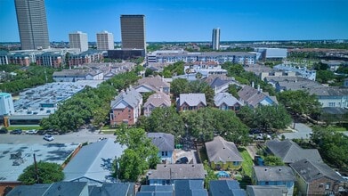 Building Photo - 1133 W Clay St