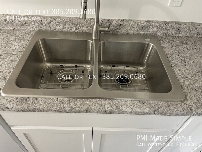 Foto del edificio - Spacious Condo in Great Orem Location!