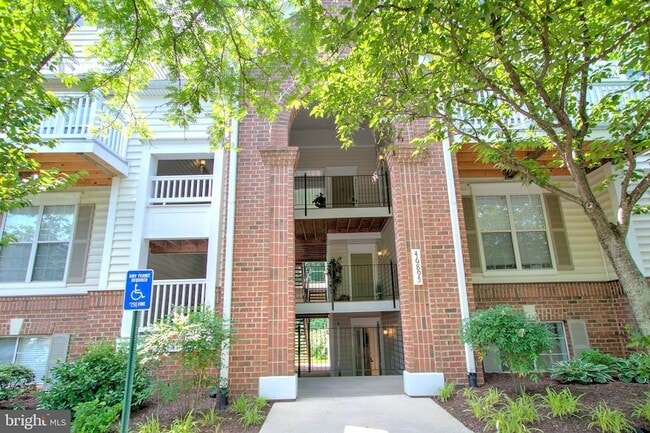 Building Photo - 46895 Eaton Terrace