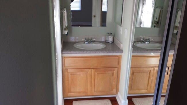 bathroom corner - 610 Cobblestone Dr