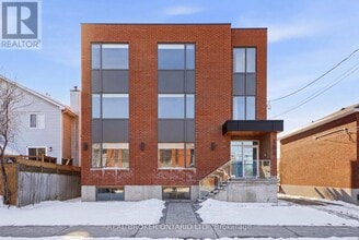 Building Photo - 184 Woodroffe Ave