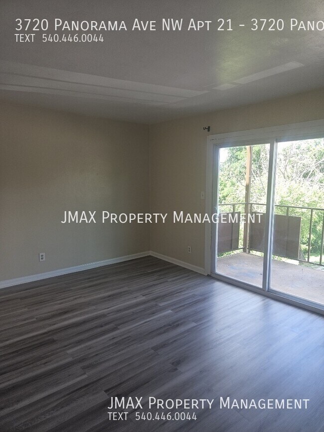Foto del edificio - 3720 Panorama Ave NW