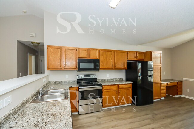 Foto del edificio - Come check out this beautiful home in Midway East.