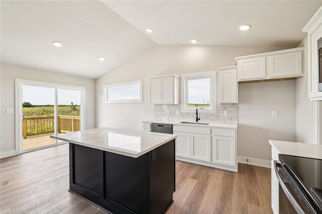 Foto del edificio - Single Family Home For Rent (Brand New)