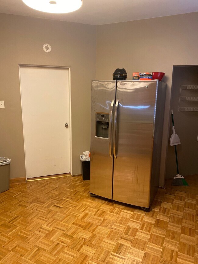 Foto del edificio - 2965 N Lincoln Ave