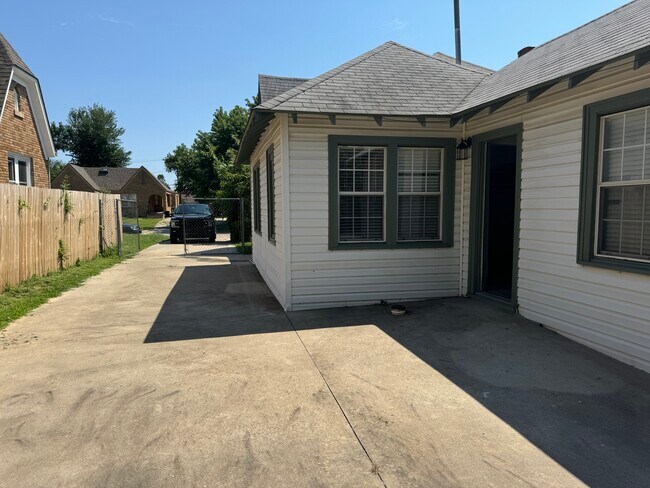 Foto del edificio - 2525 NW 11th St