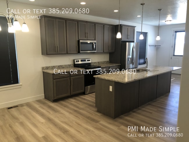 Building Photo - 1634 N Westview Ln