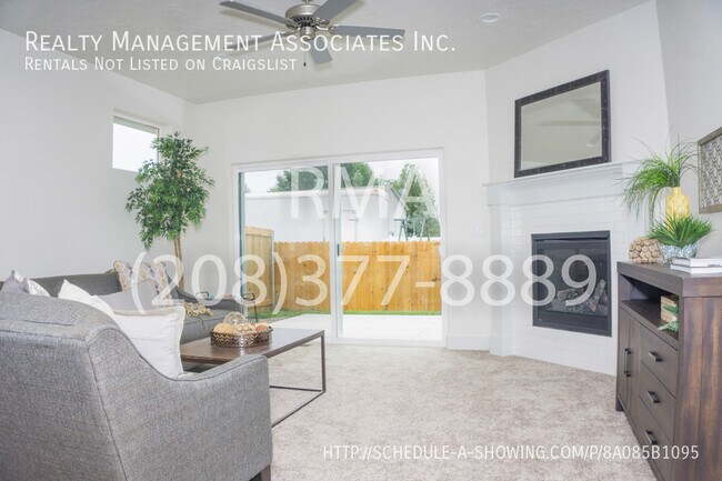 Foto del edificio - 9699 W Macaw St