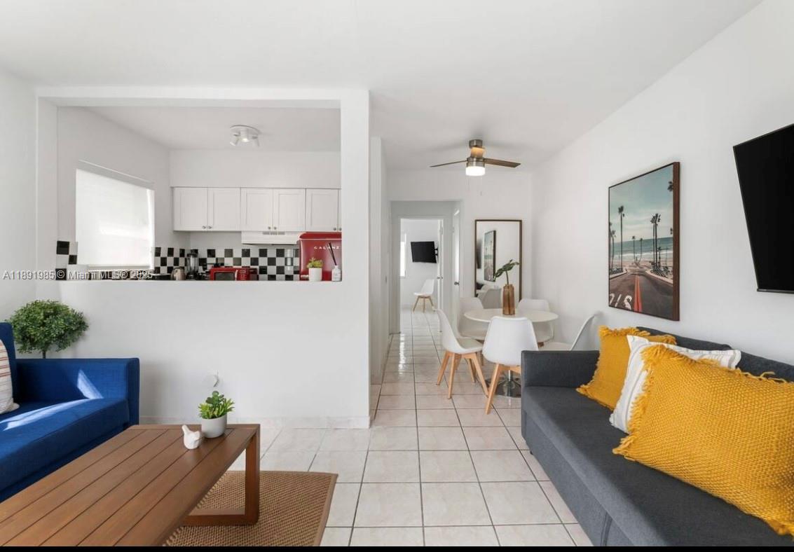 Foto principal - 7721 Harding Ave