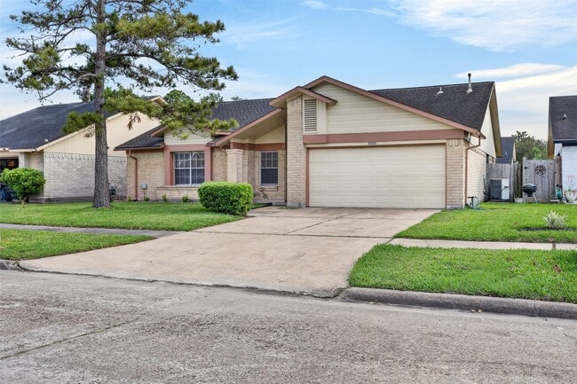 Foto del edificio - 12047 Plumpoint Dr