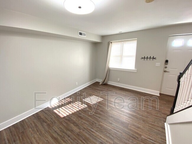Foto del edificio - 154 Dorchester Ave