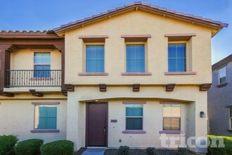 Building Photo - 12564 W Hummingbird Terrace