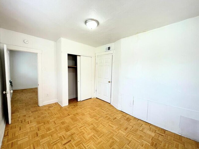 Foto del edificio - 7202 Lyndover Pl