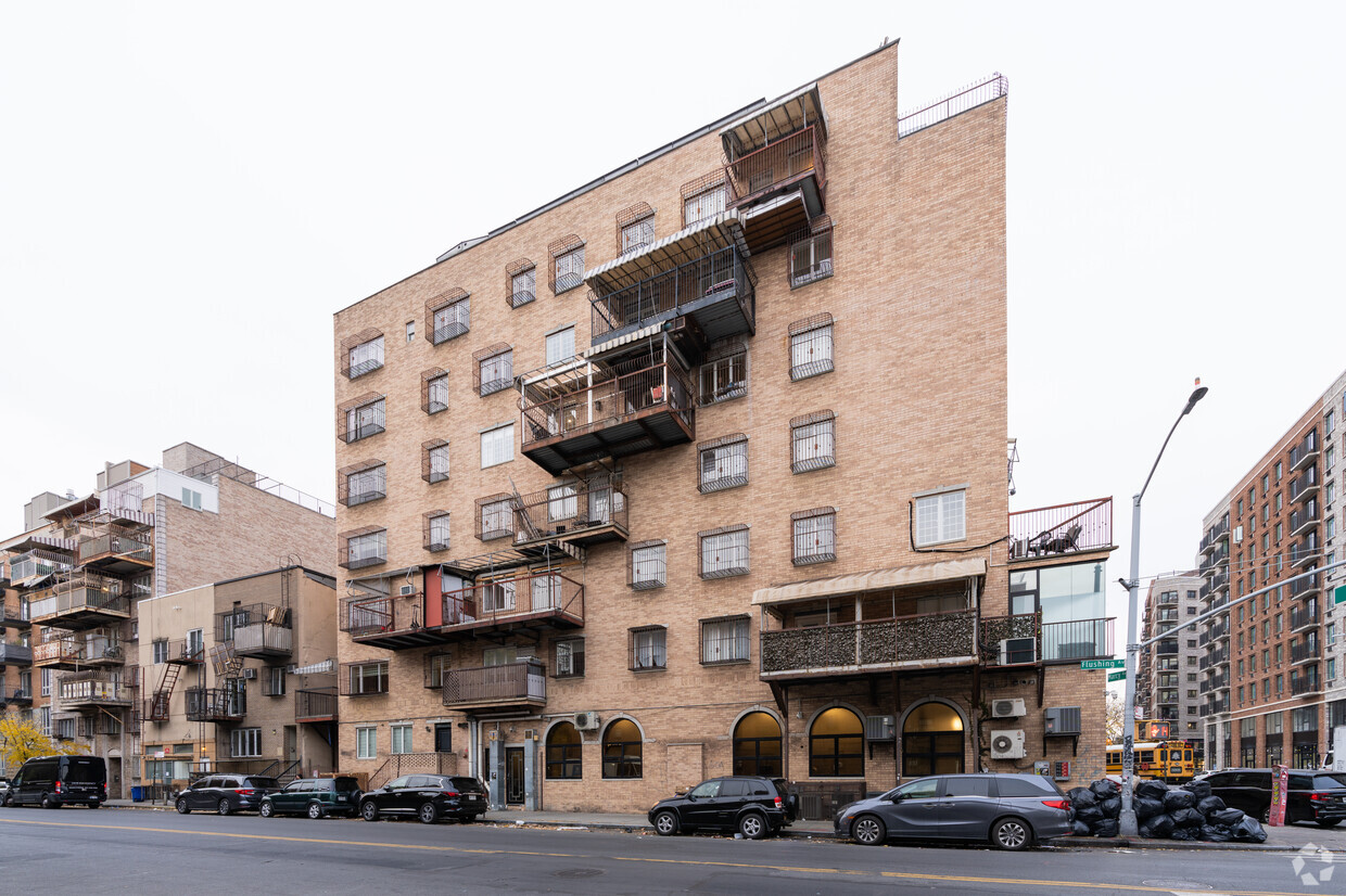 Primary Photo - 601 Flushing Ave