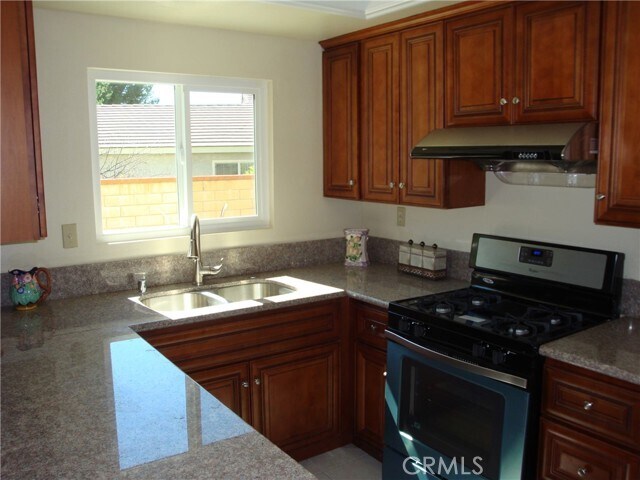 Building Photo - 24370 Vista Buena Dr
