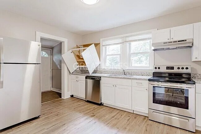 Foto del edificio - 105 Phillips St