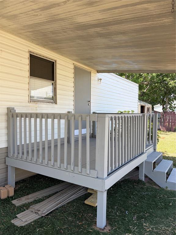 Foto del edificio - 16819 Bay Ave