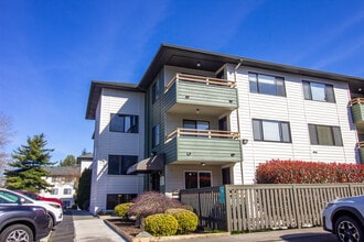 Building Photo - Willow Court Apartments