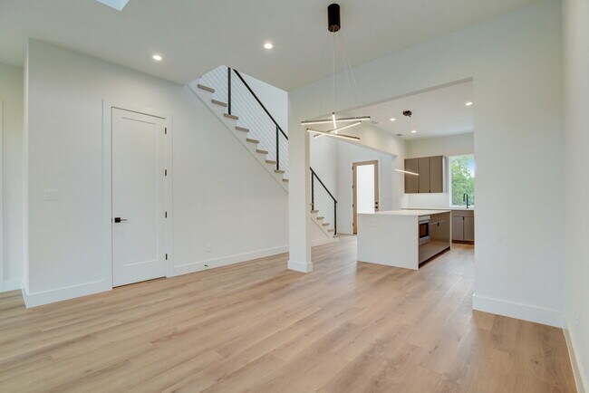 Foto del edificio - 1723 Homeland St