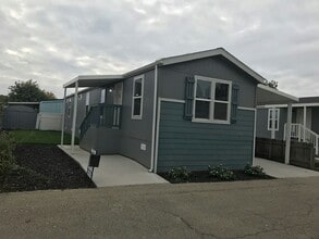 Building Photo - 415 N Akers St