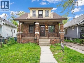 Building Photo - 2241 Mercer St