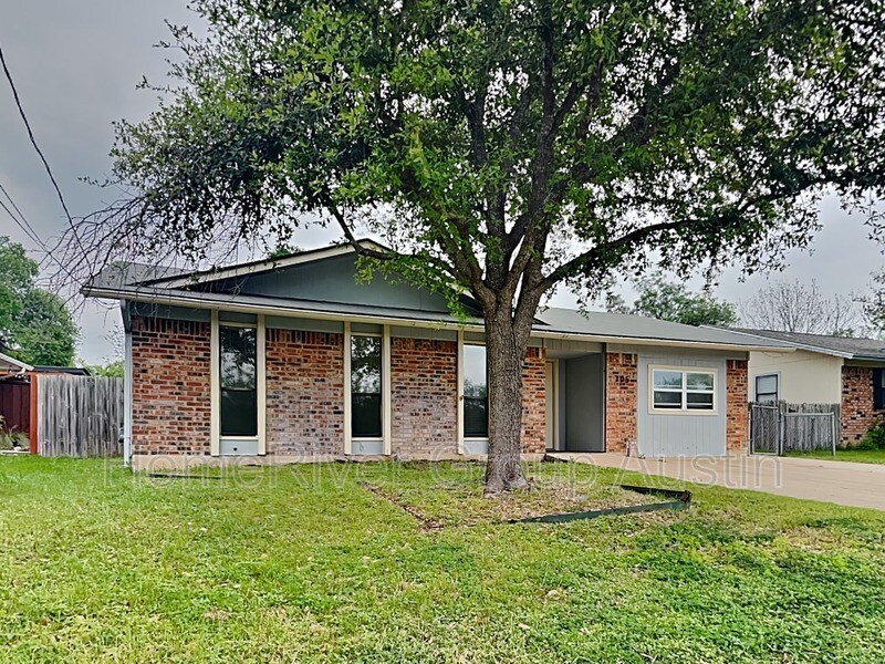 Primary Photo - 705 Bridge St