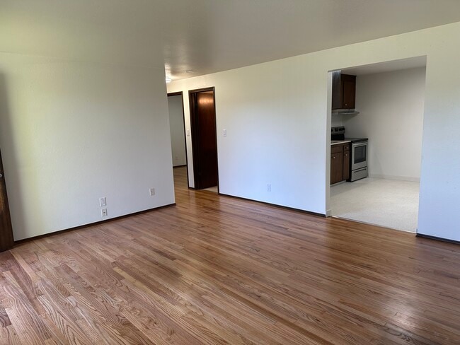 Building Photo - 2427 Gibson Rd