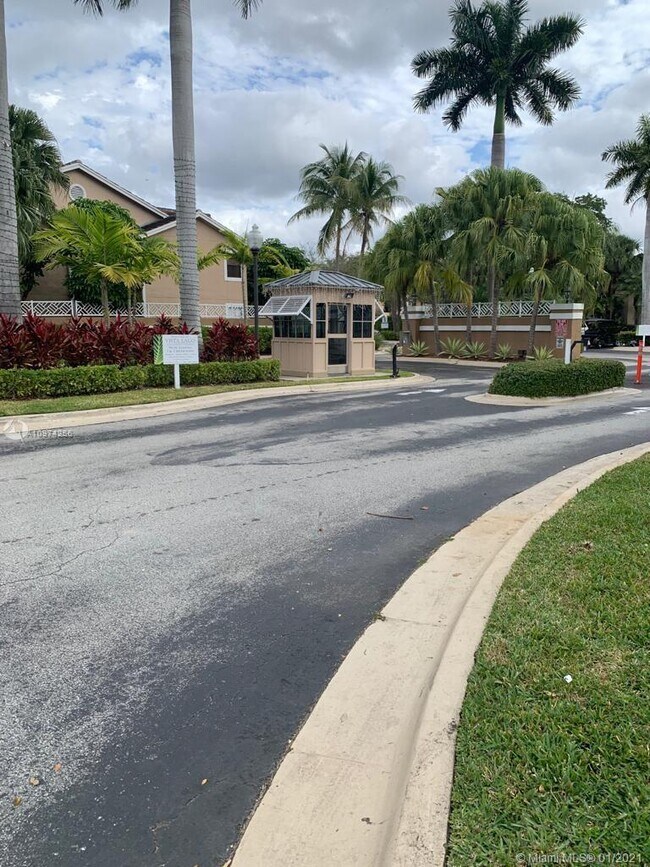 15600 SW 106th Ln Unit 1005, Miami, FL 33196 Condo for Rent in Miami