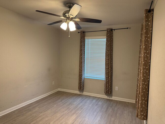 Building Photo - 12702 Mirecourt Wy