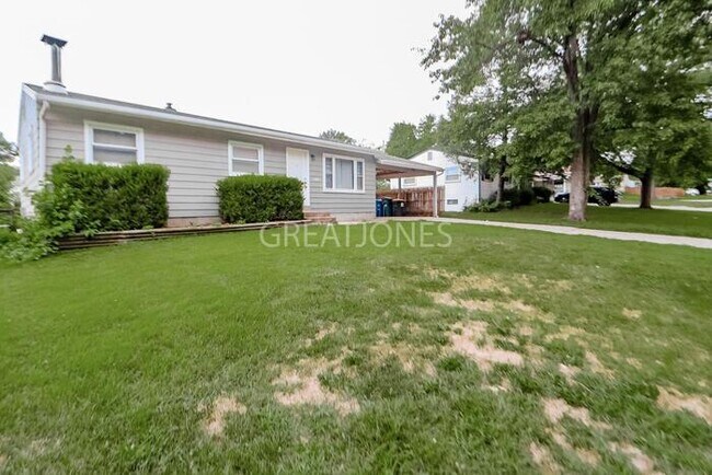 Building Photo - 1382 Broadlawns Ln