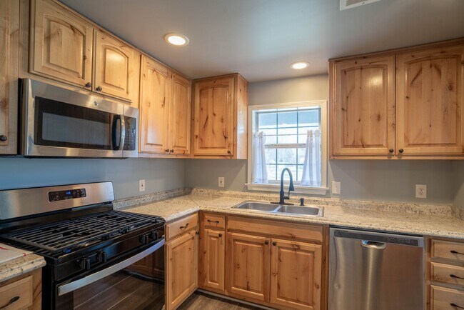 Foto del edificio - Newly Renovated 3bed 2 bath Broken Arrow H...