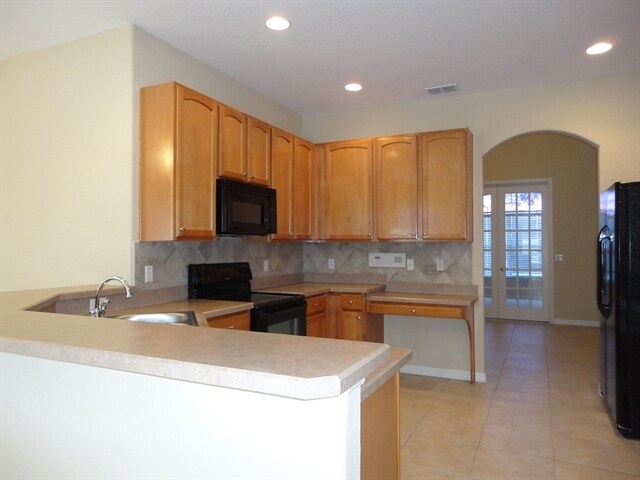 Building Photo - 444 Lake Amberleigh Drive